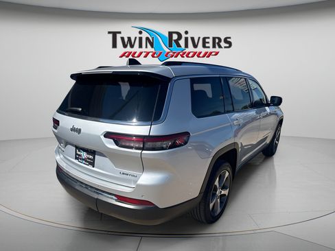Used 2023 Jeep Grand Cherokee L Limited AWD/4WD image 4