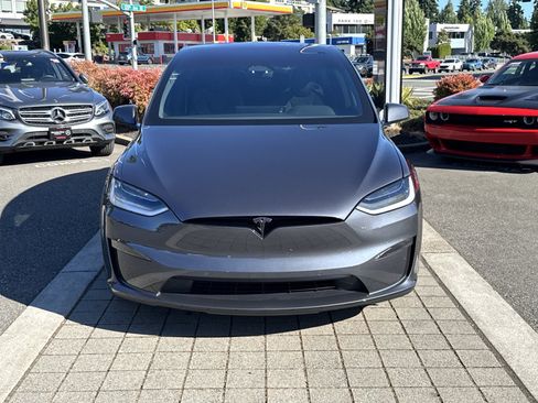 Used 2023 Tesla Model X Plaid AWD/4WD image 2