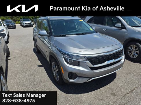 Certified 2023 Kia Seltos S w/ Navigation Package FWD image 4