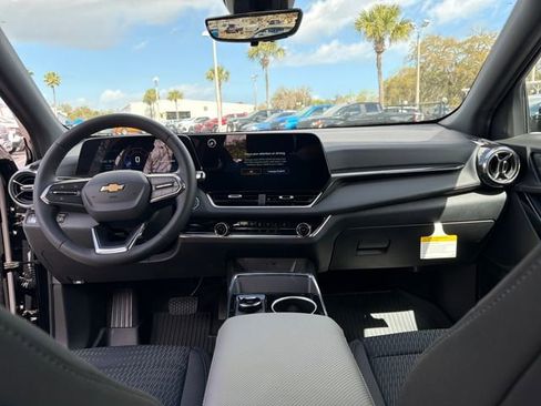 New 2026 Chevrolet Equinox LT w/ Safety and Technology Package FWD image 27