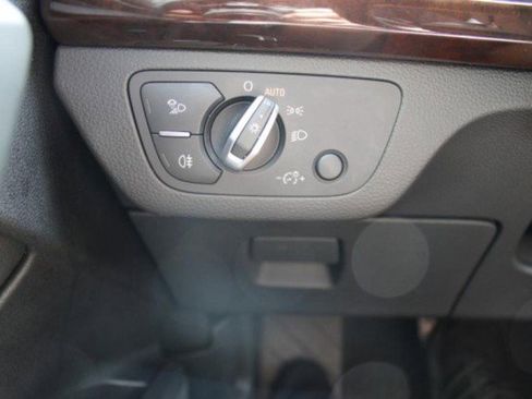 Used 2018 Audi Q5 2.0T Premium Plus w/ Premium Plus Package image 26