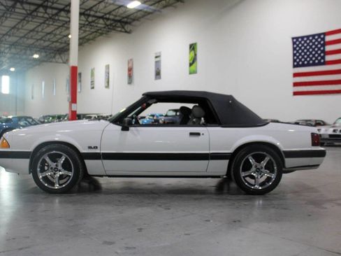 Used 1989 Ford Mustang LX image 20