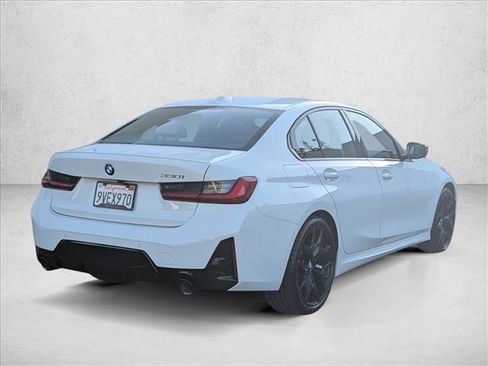Used 2025 BMW 330i Sedan w/ M Sport Package RWD image 4