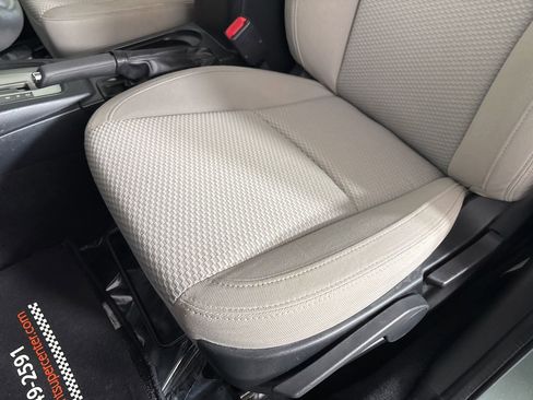 Used 2017 Subaru Forester 2.5i image 11