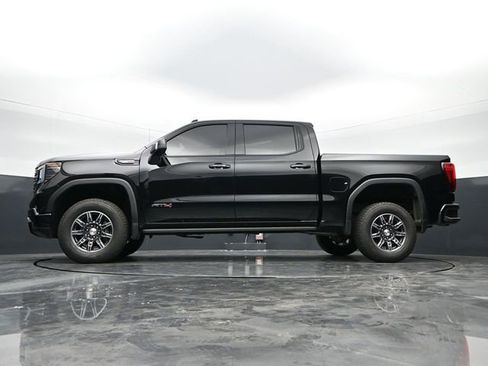 Used 2024 GMC Sierra 1500 AT4 w/ Technology Package AWD/4WD image 41
