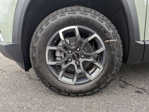 New 2026 Chevrolet Equinox ACTIV w/ Convenience Package III image 15