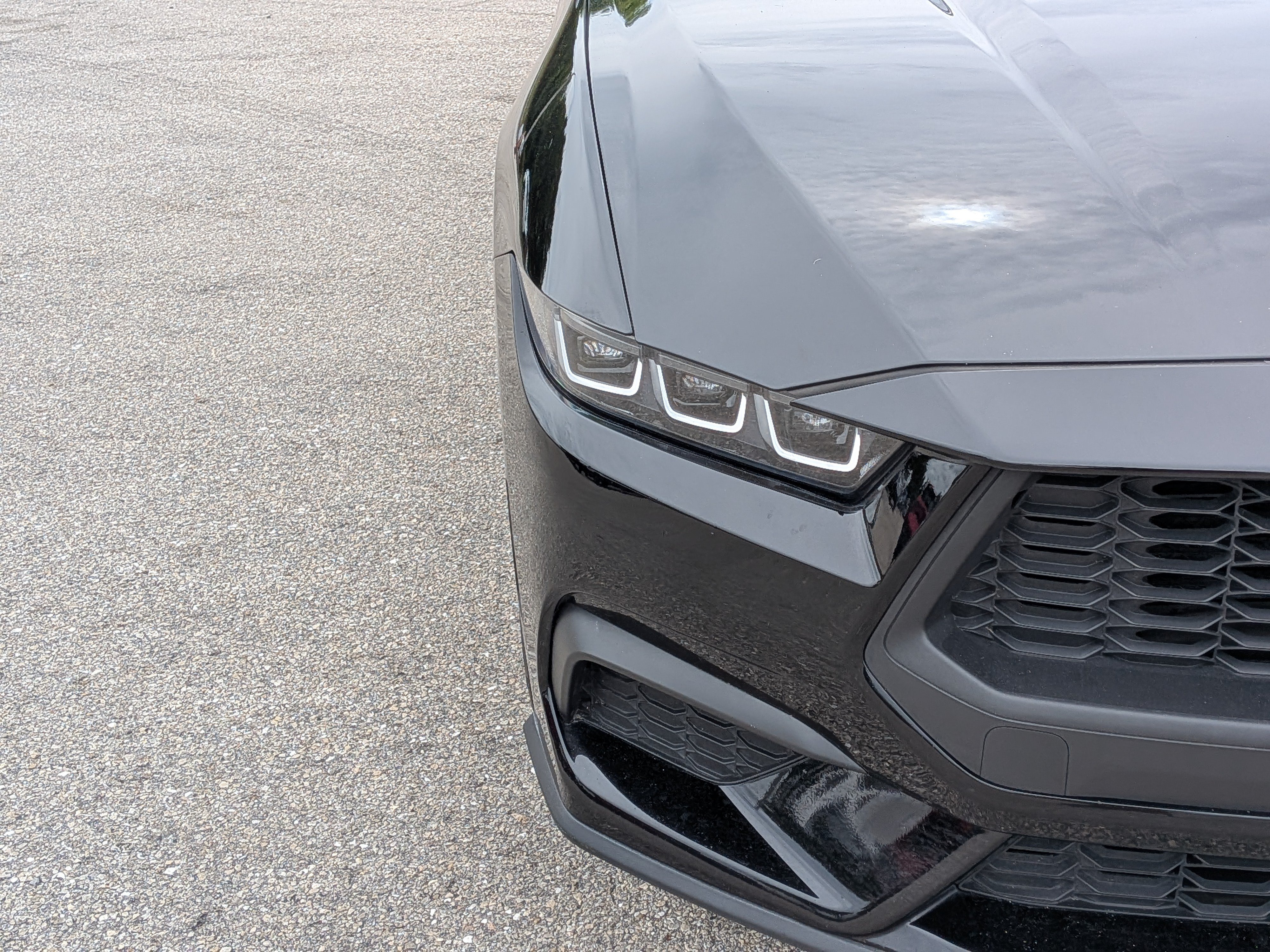 Used 2024 Ford Mustang Premium RWD image 10