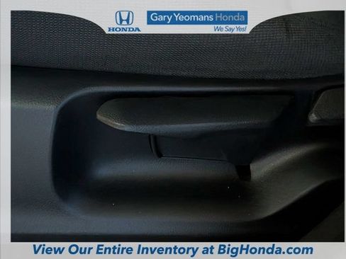 Used 2024 Toyota Corolla Cross LE FWD image 22