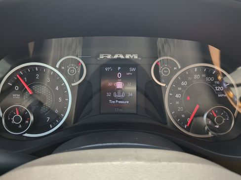 New 2026 RAM 1500 Big Horn AWD/4WD image 24