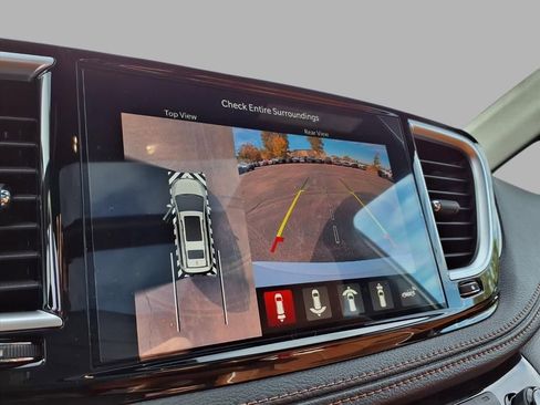 New 2026 Chrysler Pacifica Pinnacle image 6