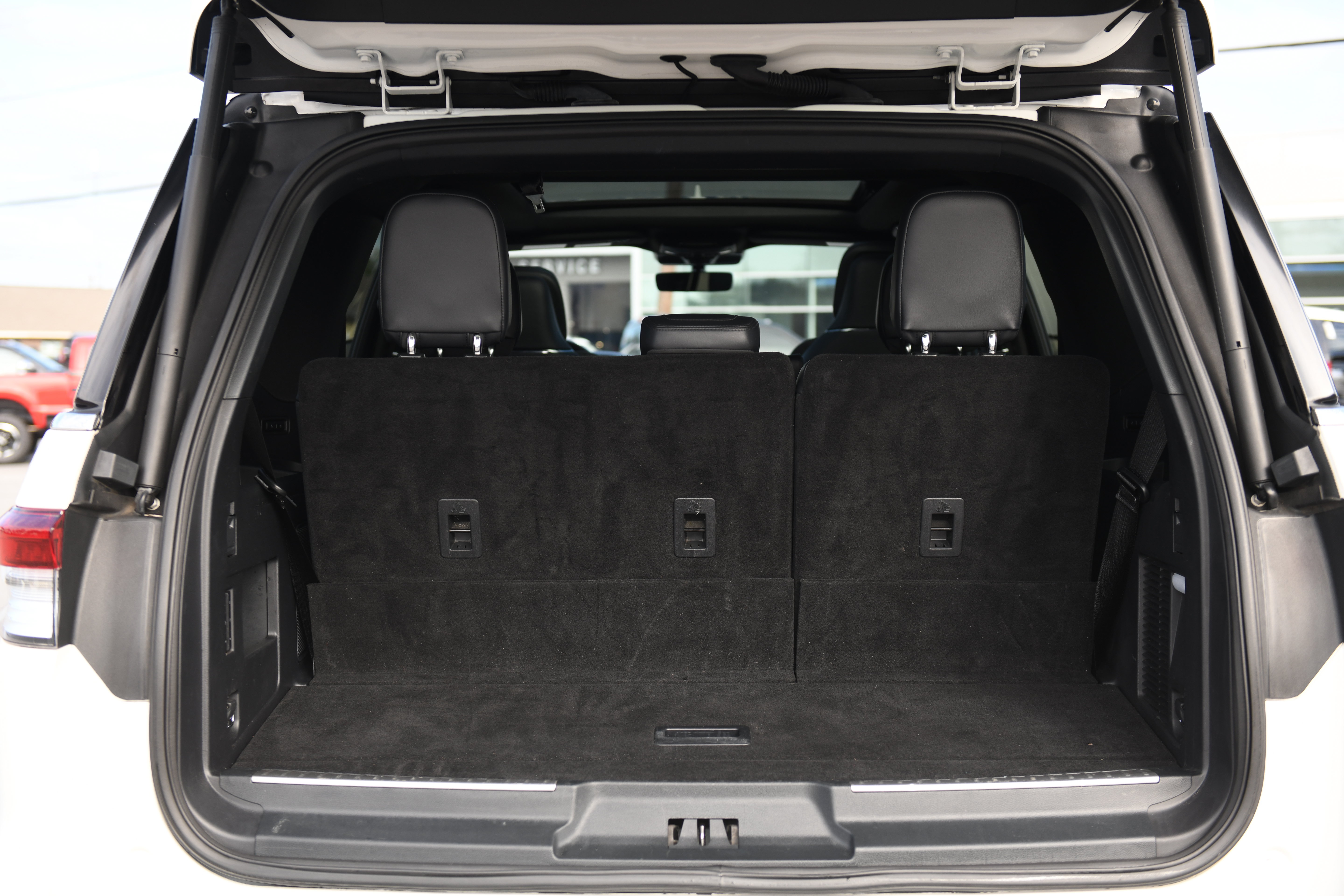 Used 2023 Lincoln Navigator Reserve w/ Monochromatic Package RWD image 14