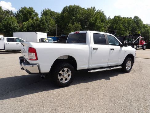 Used 2024 RAM 2500 Big Horn AWD/4WD image 8