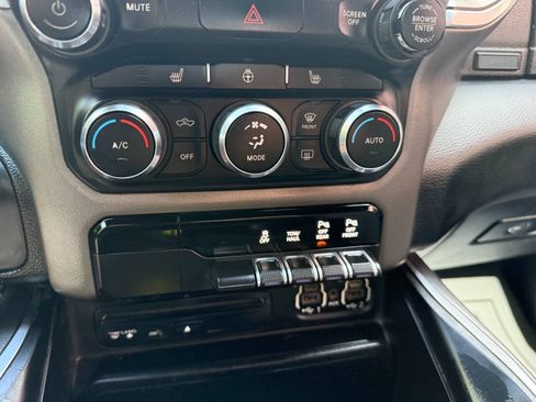 Used 2019 RAM 1500 Big Horn AWD/4WD image 29