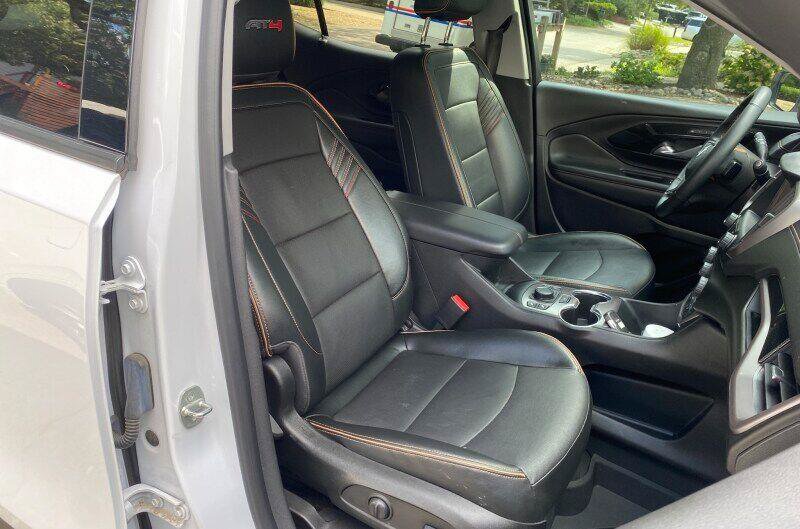 Used 2023 GMC Terrain AT4 w/ Infotainment Package II AWD/4WD image 8