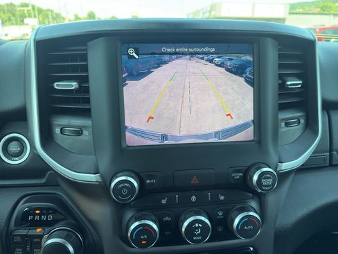 Used 2019 RAM 1500 Big Horn AWD/4WD image 18