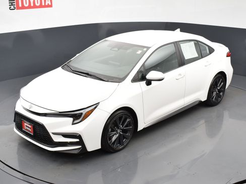 Used 2023 Toyota Corolla SE FWD image 24