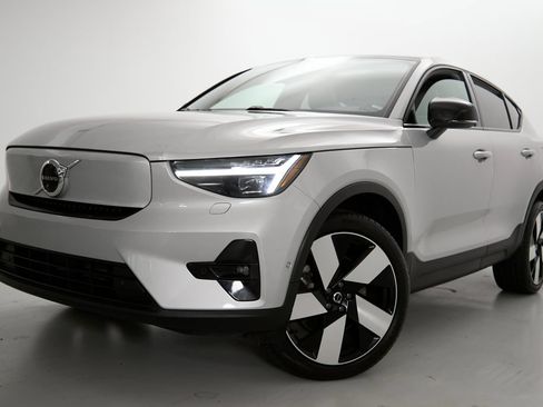 Used 2023 Volvo C40 P8 Recharge Ultimate w/ Protection Package Premier AWD/4WD image 2