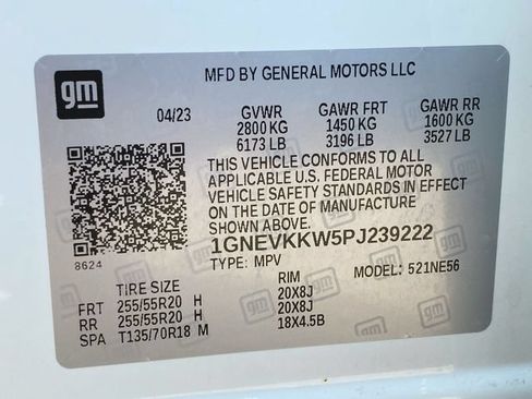 Used 2023 Chevrolet Traverse Premier w/ LPO, Floor Liner Package AWD/4WD image 35
