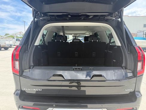 Used 2025 Ford Expedition Max Platinum AWD/4WD image 29