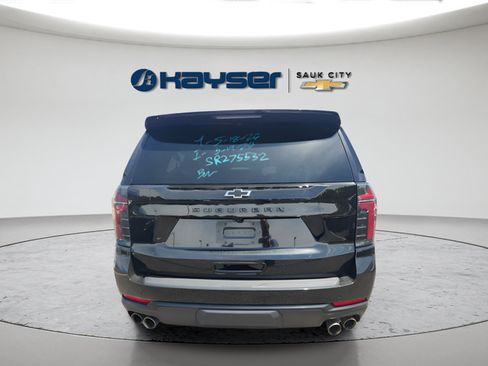 Used 2025 Chevrolet Suburban Z71 AWD/4WD image 3