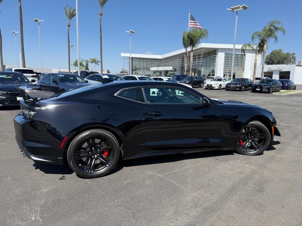 Used 2020 Chevrolet Camaro ZL1 RWD image 3