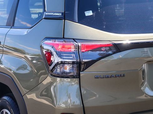 Used 2026 Subaru Forester Premium AWD/4WD image 9