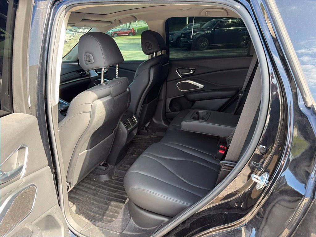 Used 2023 Acura RDX AWD image 9