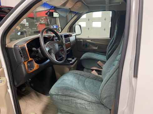 Used 2003 Chevrolet Express 3500 Extended image 13
