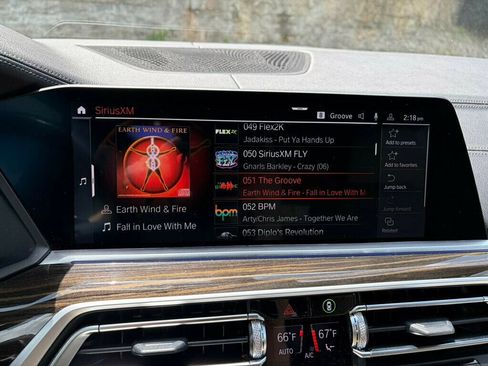 Used 2021 BMW X5 xDrive40i w/ Premium Package 3 AWD/4WD image 23