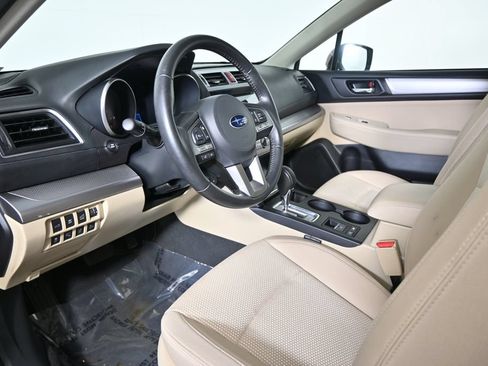 Used 2017 Subaru Outback 2.5i Premium AWD/4WD image 22
