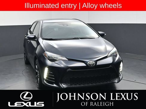 Used 2019 Toyota Corolla SE w/ SE Premium Package FWD image 4