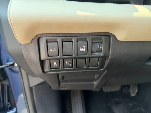 Used 2019 Subaru Ascent Limited AWD/4WD image 35