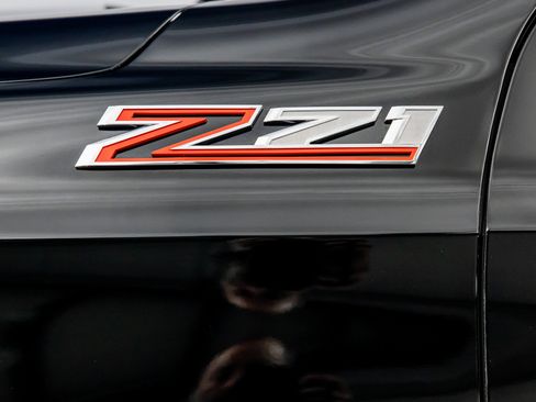 Used 2024 Chevrolet Tahoe Z71 w/ Luxury Package image 14