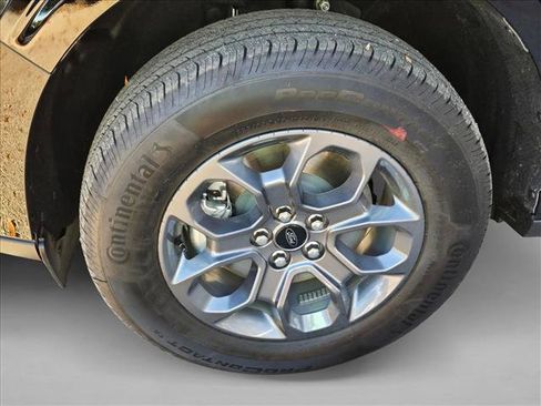 New 2025 Ford Maverick XLT w/ XLT Luxury Package AWD/4WD image 10