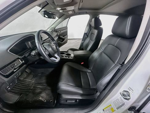 Used 2024 Honda Civic Touring image 15