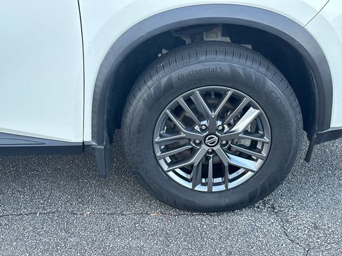 Certified 2021 Nissan Rogue S image 12