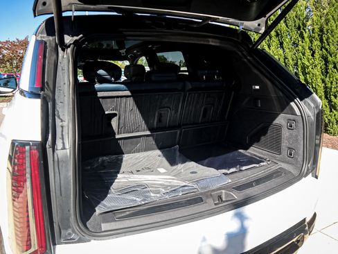 Used 2025 Cadillac Escalade IQ Sport 2 image 33