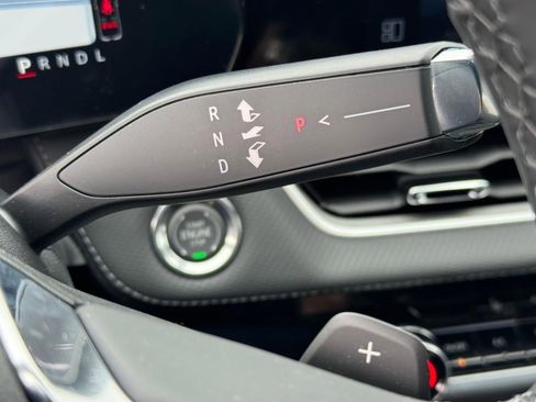 New 2026 Chevrolet Equinox LT w/ Convenience Package II image 9