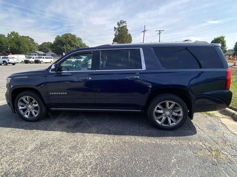 Used 2018 Chevrolet Suburban Premier AWD/4WD image 5