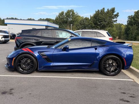 Used 2018 Chevrolet Corvette Grand Sport w/ Battery Protection Package RWD image 9