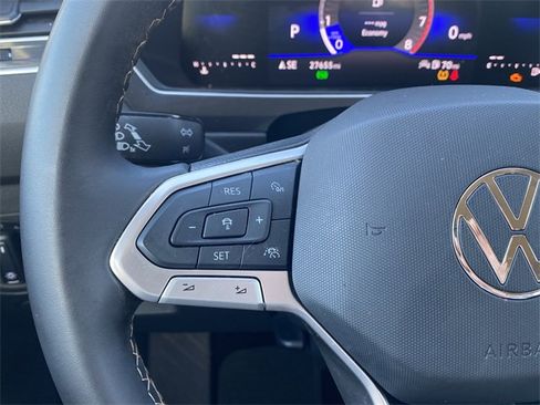 Used 2024 Volkswagen Tiguan S image 23