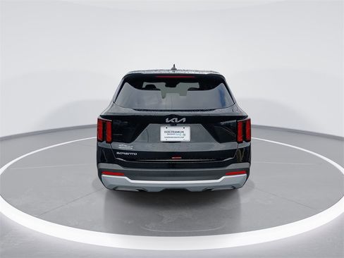 New 2026 Kia Sorento LX image 7