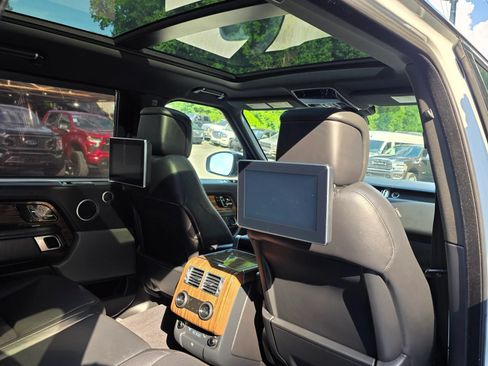 Used 2018 Land Rover Range Rover Long Wheelbase Supercharged AWD/4WD image 39