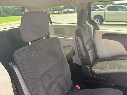 Used 2014 Dodge Grand Caravan SE w/ Quick Order Package 29E SE FWD image 36