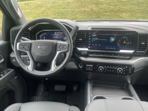 Used 2026 Chevrolet Silverado 2500 LTZ w/ Trail Boss Package AWD/4WD image 12