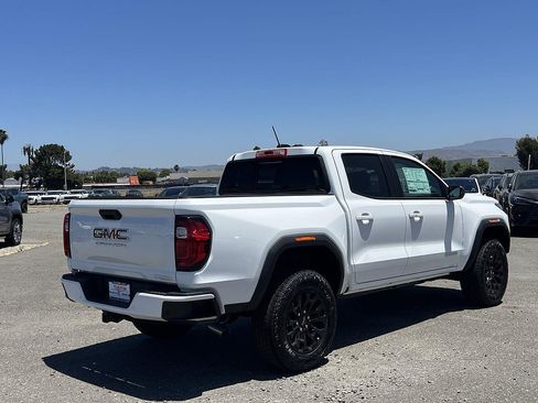 New 2026 GMC Canyon Elevation RWD image 3