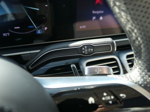 Used 2024 Mercedes-Benz GLS 580 4MATIC image 22