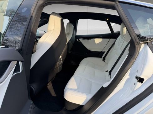 Used 2020 Tesla Model S AWD image 10