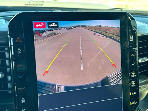 Used 2025 RAM 3500 Laramie image 17