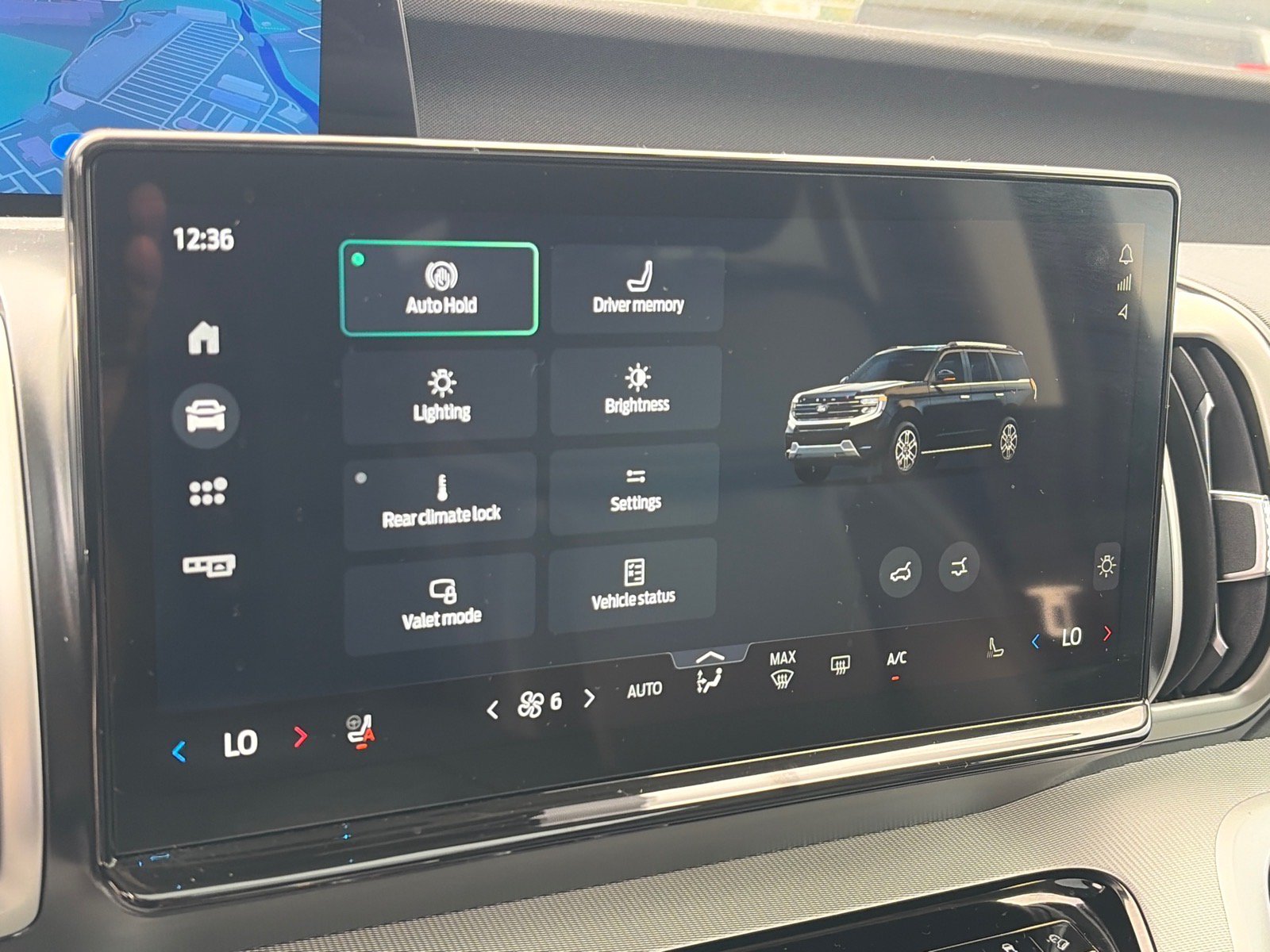 Certified 2025 Ford Expedition Active AWD/4WD image 16